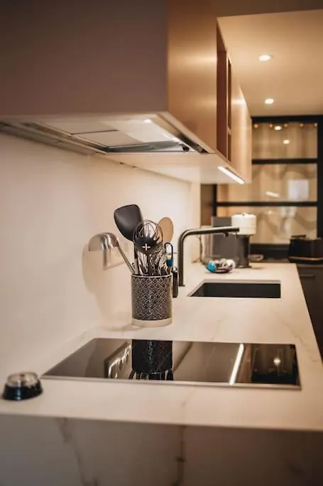 La Vie En Rose - Luxe, Calme & Hypercentre - 3* Apartment Annecy