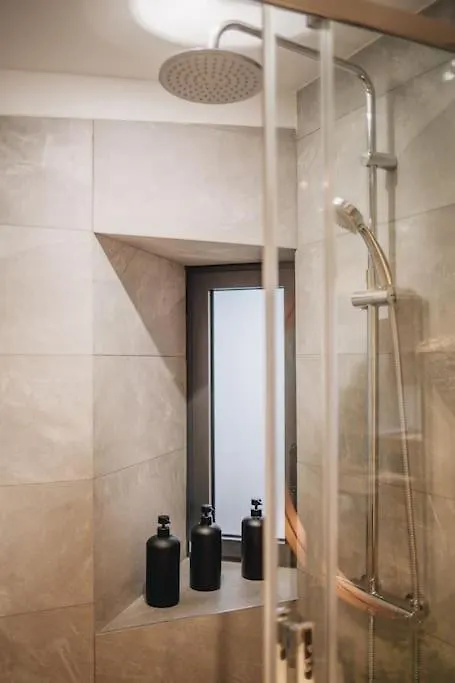 La Vie En Rose - Luxe, Calme & Hypercentre - 3* Apartment Annecy 0*,